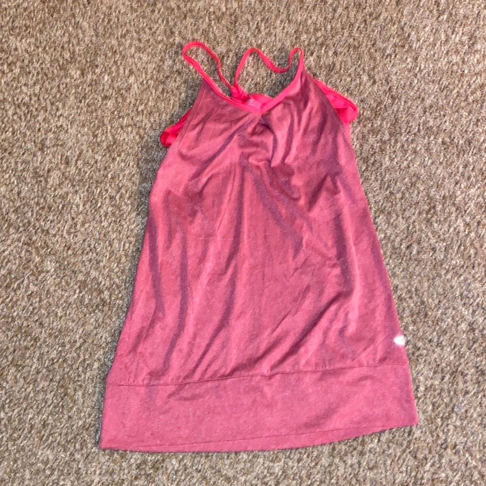 Athletic tank top
